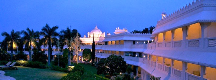 Vivanta by Taj - Aurangabad 01.jpg